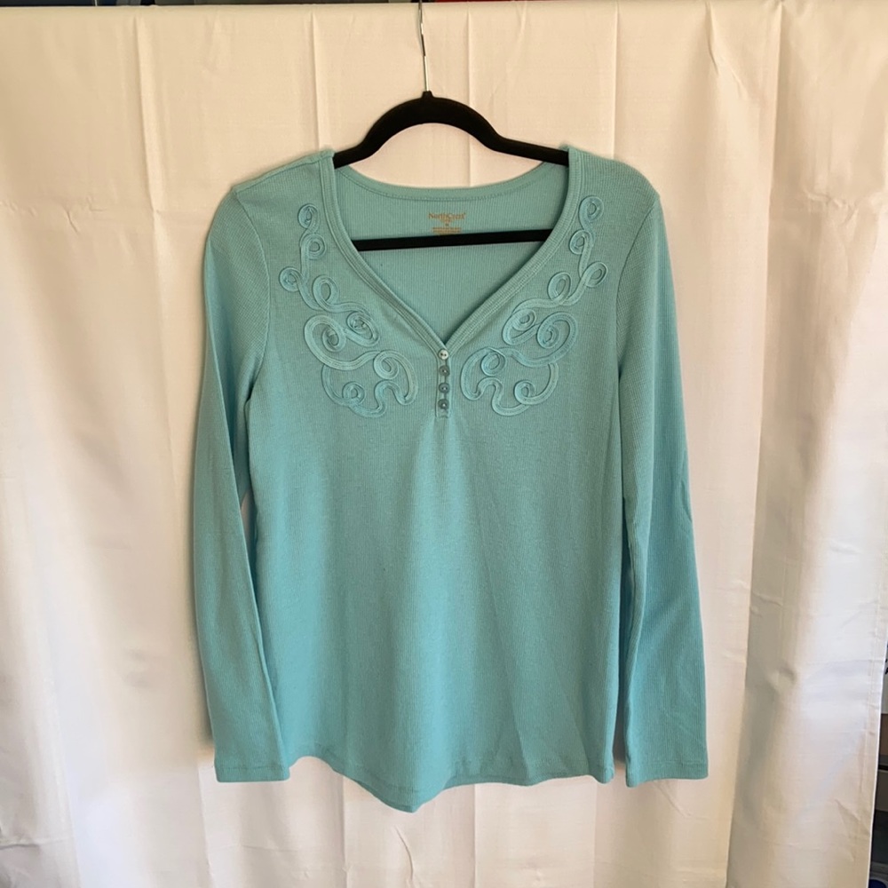 Aqua blue thermal top